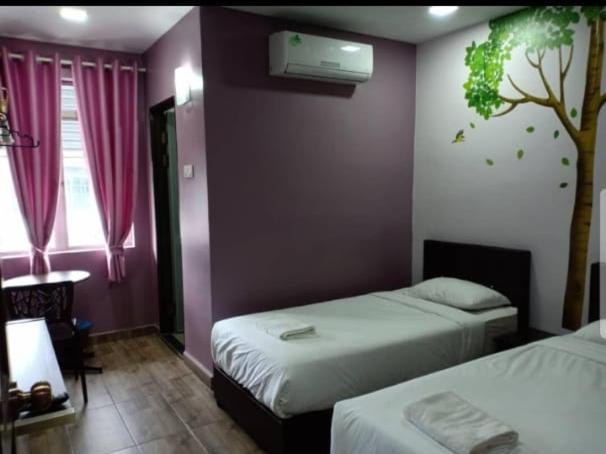 Purple Dream Home Teluk Panglima Garang Zimmer foto